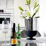 U In -under The Castel Appartement Szczecin