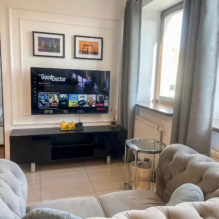 U In -under The Castel Apartment