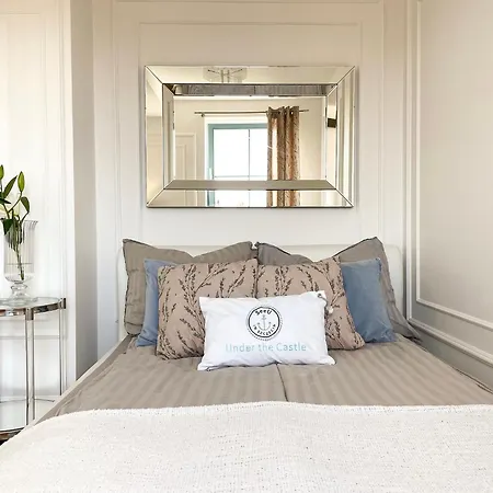 U In -under The Castel *