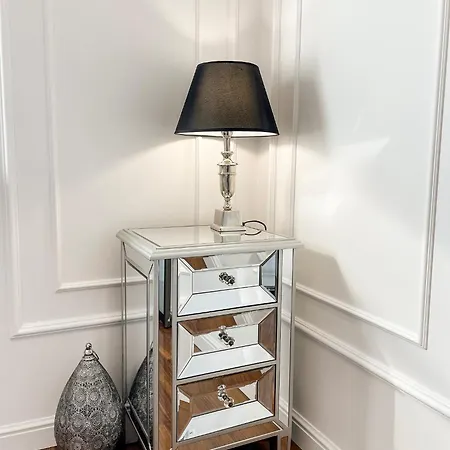 U In -under The Castel Stettin